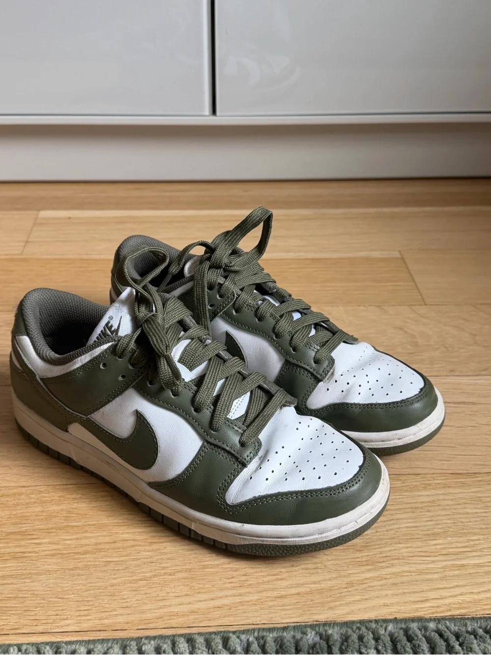 Nike Men’s Olive Green and White Low-Top Sneakers